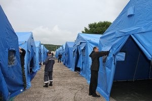 Ты за Збруч переехал уже? Шалаш там построил?