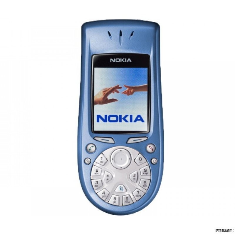 У меня была когда-то Нокия 3650.
Шикарный аппарат, операционка Symbian, SD карта, хорошая камера, и выглядел захватывающе. А сейчас одинаковые кирпичи...