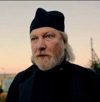 Мастер из Каменца вырезал из дерева скульптуру Кузьмича