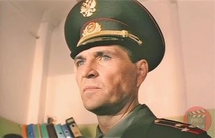 Блин! Ну ты видел как она в проруби гребет? Любой недостаток можно в плюс превратить... ну, или как говорил классик: "...определим в подвиг".