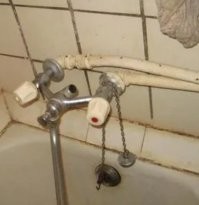 Может и так. Но переходники "подстроечные" есть. 
Ну или "немножко труба шатал". :)