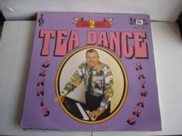 «Чайный танец-3. Интересно, как выглядели первые два?»

Вот так выглядели)