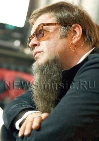 Не, это Гребенщиков в старости.