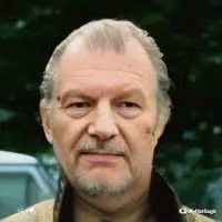 Настоящий киноман: парень сделал татуировку «Шрэк» на лбу