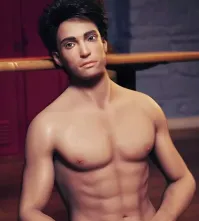 А почему он косоглазый?