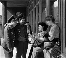 Казань. Улица Баумана. Дом печати однако.