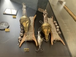 Были в Копенгагене и вот что я сфоткал в замке короля . Оказалось что с тех времен ни чего не поменялось ну кроме поплавков :)