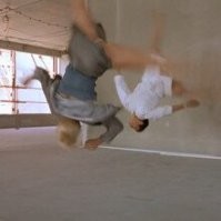 Если присмотреться то есть на ней белье.