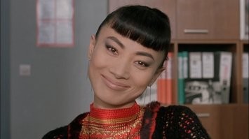 А про нее ни слова...