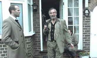 а как же "живой советский герб"?
по-моему, положительный персонаж
хотя, в данном фильме положительных нет