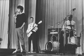 А я и не знал, что Мордюкова пела и была когда-то худой.