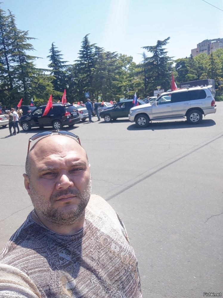 Серёжа, 46 годиков...
Пох на всё!