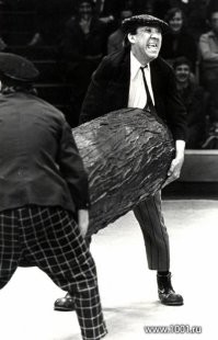 "Вынос бревна на сцену": москвичи получили бесплатные билеты на концерт Волочковой и остались очень недовольны