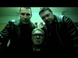 Футболку Sex Pistols попытались украсть на выставке "Король и Шут"