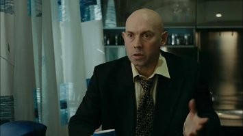 Киркоров смутил Гузееву, встав перед ней на колени