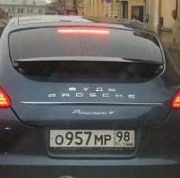 13 надписей на машинах, которые невозможно игнорировать