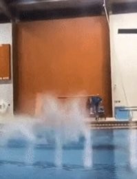 Аж смотреть больно!