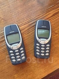 Школьникам достаточно самого простого монохромного телефона. Позвонить-ответить и этого достаточно.
Интернетовские андроиды - пришел в школу - сдал на хранение, ушел - забрал. А вовсе и не брать из дому.