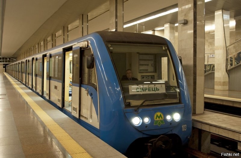 А в Киевском метро за 30 лет появилось только пять новых составов собственного производства. Остальные номерные и "Ёжики"