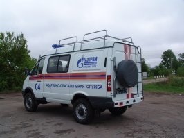 Какой штабной, это газовщики. На спине у водилы надпись "Газпром". У их транспорта окраска похожа на МЧС.