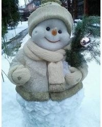 Снеговики, которых слепили очень оригинальные люди