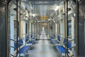 У нас пожалуй и больше 30 человек могут в час пик набиться.