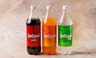 >>26 августа 2022 года российский филиал Coca Cola HBC был переименован в Multon Partners. «Мултон Партнерс» по-прежнему принадлежит нидерландской Coca-Cola HBC Holdings B.V.  Компания сконцентрировалась на местных напитках: «Добрый», Rich, «Моя семья», Burn, Black Monster и BonaAqua.