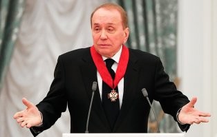 30-летний бразильский певец умер от сердечного приступа в момент выступления