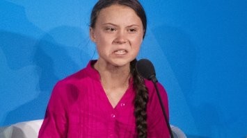 Главная немецкая авиакомпания предъявила счёт экоактивистам