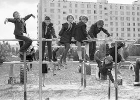 Лучше бы учёные объяснили - почему в детстве люди поголовно хорошо чувствовали себя без алкоголя, а потом, большей частью, нет.
 Как сделать жизнь такой, где алкоголь не нужен?