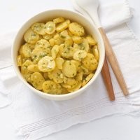 Совершенно справедливо! Немцы так и называют - Kartoffelsalat.