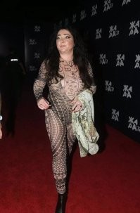 "Девки, подержите моё пиво!"