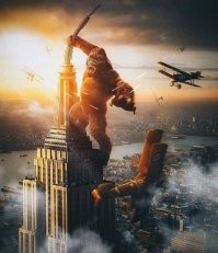 Пьяная женщина залезла на главную елку Геленджика высотой 20 метров