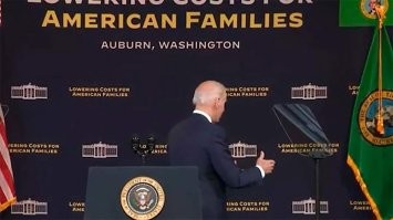 Контр-адмирал США заявил, что американское правительство тайно контактирует с инопланетянами