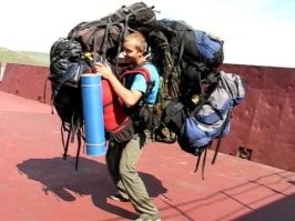 Да пускай несёт.