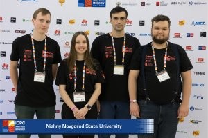 Сборные США, Канады, Китая и России, на олимпиадах по программированию\математике. (года разные). 

Сильно на глаза давит, сборная белых ворон, не быть этой стране великой Европейскою державою.

Ну и на последок, убраны флаги и подпись к последней фото, 21год, сборная по математике- угадайте страну. Подсказка- НЕ Россия.