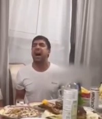Видать много боржоми употребил
