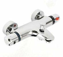 Поэтому оптимально ставить смеситель такого плана. Одна ручка регулирует температуру, вторая напор.