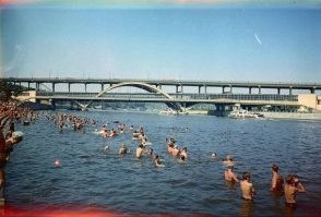 метромост... 65-й год..... даже тут херь гонят.....