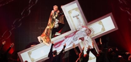 Новый год не наступил - а уже такой подарок ... вот только было ведь уже .. но всё как то забылось ... и через годик опять "Юбилейный ежегодный концерт"