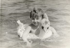 Учусь плавать.