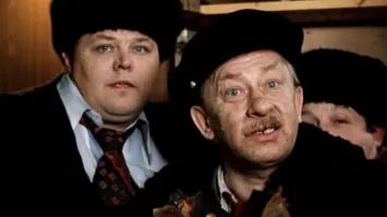 Автор, с Наступающим! 13 января, будем разбирать жилплощадь Пулуорловых и Собейкиных из "Сарого Нового Года"??