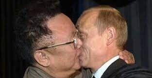Ну так времена меняются. В древней Греции вообще всех персонажей играли только мужчины.  Брежнев (и не только он) любил целоваться взасос.И сейчас  много слов поменяли значение.Хотя бы слово "трахнуть".