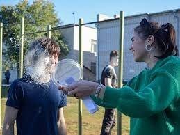 Подобное много где распространено. В армии,на флоте,у студенчества. Про поваров,правда,первый раз слышу.