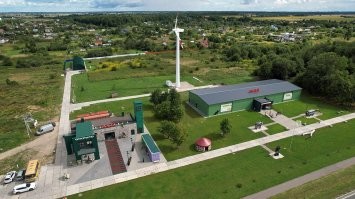 Ёлки-палки!!! Наш лекторий из музея мусора.... Офигеть. Не ожидала тут увидеть этот шедевр. Там ещё много всякого есть. Буквально в нескольких минутах ходьбы от моего дома. Вон на фотке вид сверху и виден лекторий слева.