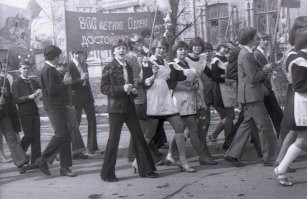 Здорово. Просто обожаю, когда можно по фотке точно сказать, где и когда она сделана.