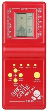 Давно это было, когда интернет был ещё в коротких штанишках на базарах и развалах продавались вот такие игрушки. В первых было 10-12 игр, в последующих 999 или типа того. Так вот, мы с братом прошли тетрис ПОЛНОСТЬЮ, если правильно помню, то максимальная скорость(видимо уровень трудности) была 12.
А когда мы это сделали, я предложил новый прикол, играть перевернув игрушку вверх ногами, это было сложно, быстрее 6 скорости сразу не игралось. Но мы были упёртые, освоились быстро. Потом пару раз выпендривались, показывали мастер-класс начинающим, переворачивали игрушку и на 10 скорости зашибали очки. 
Зрители были под впечатлением