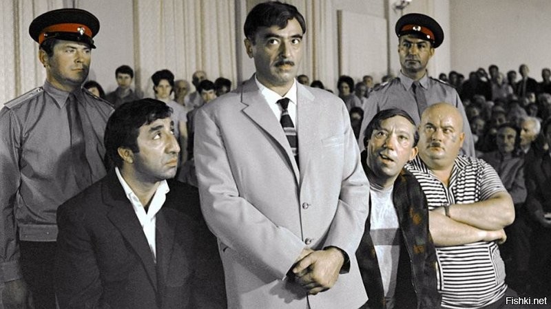 «Операция “Ы” и другие приключения Шурика» (1965). «Кавказская пленница, или Новые приключения Шурика» (1966). То-есть через год-полтора. Три дважды судимых приятеля гастролировали в тех краях. Они зарабатывали деньги не совсем законными, но довольно безобидными способами (сеанс одновременной игры в домино, уроки твиста   все по принципу «плата по таксе, такса   1 руб.»).