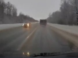 Дык дистанция вроде как нормальная, может это рег проипал торможение Газели?