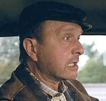 Посетителя московской кофейни не пустили в туалет и он решил "отомстить", помочившись прямо на пол у кассы